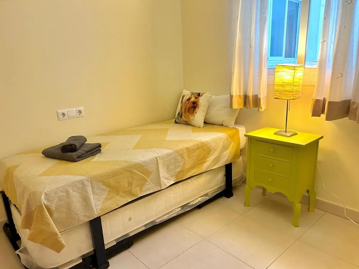 Apartment Spacious, Comfortable And Close To The Beach Torre Del Mar Spain
