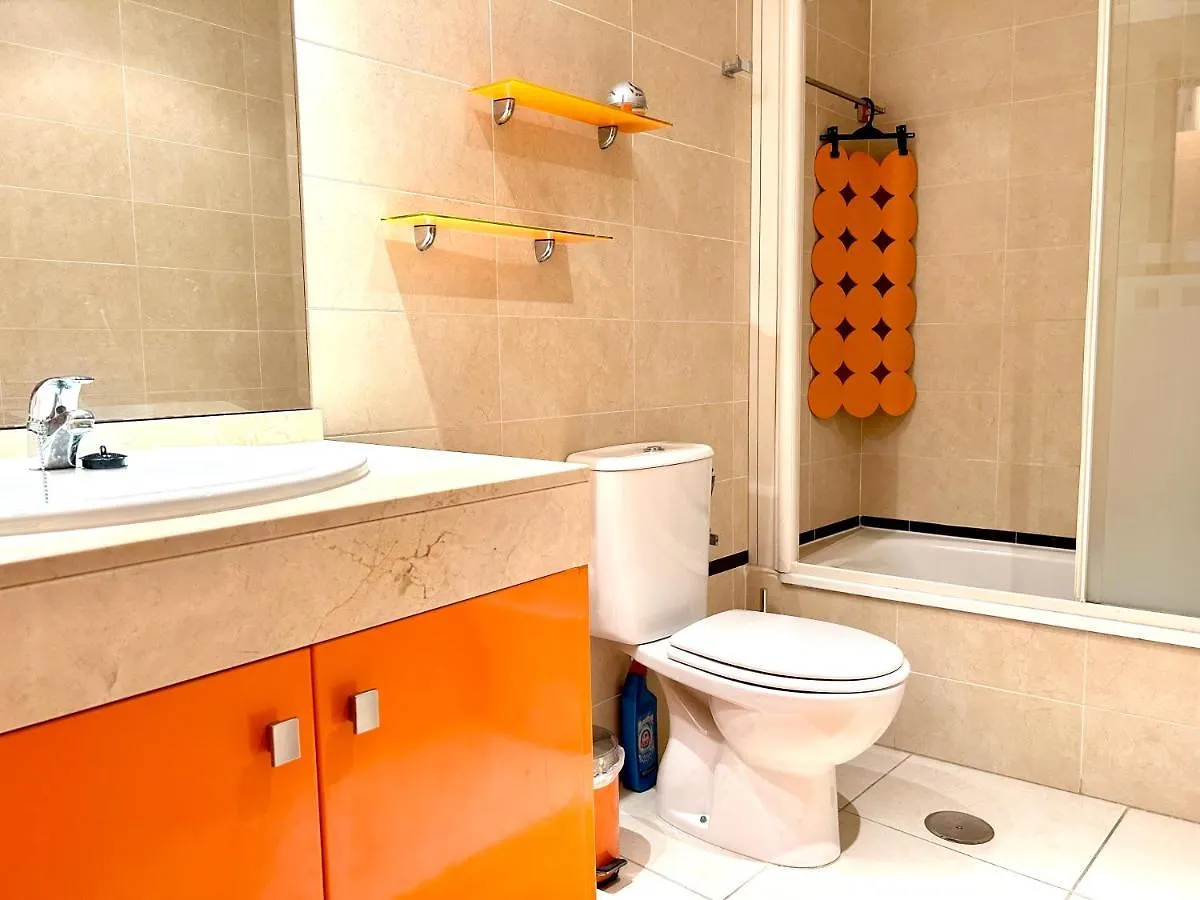 Spacious, Comfortable And Close To The Beach Torre Del Mar Apartment