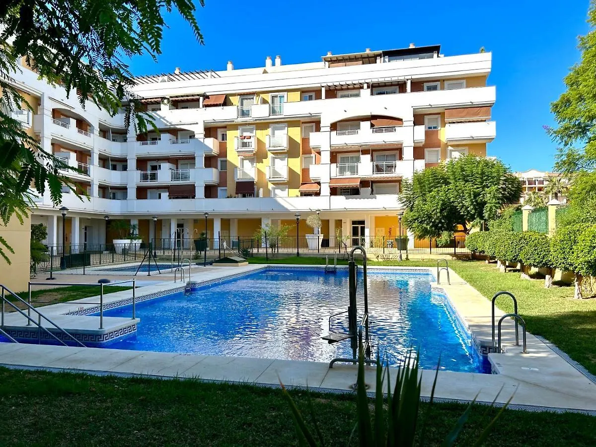 Spacious, Comfortable And Close To The Beach Torre Del Mar